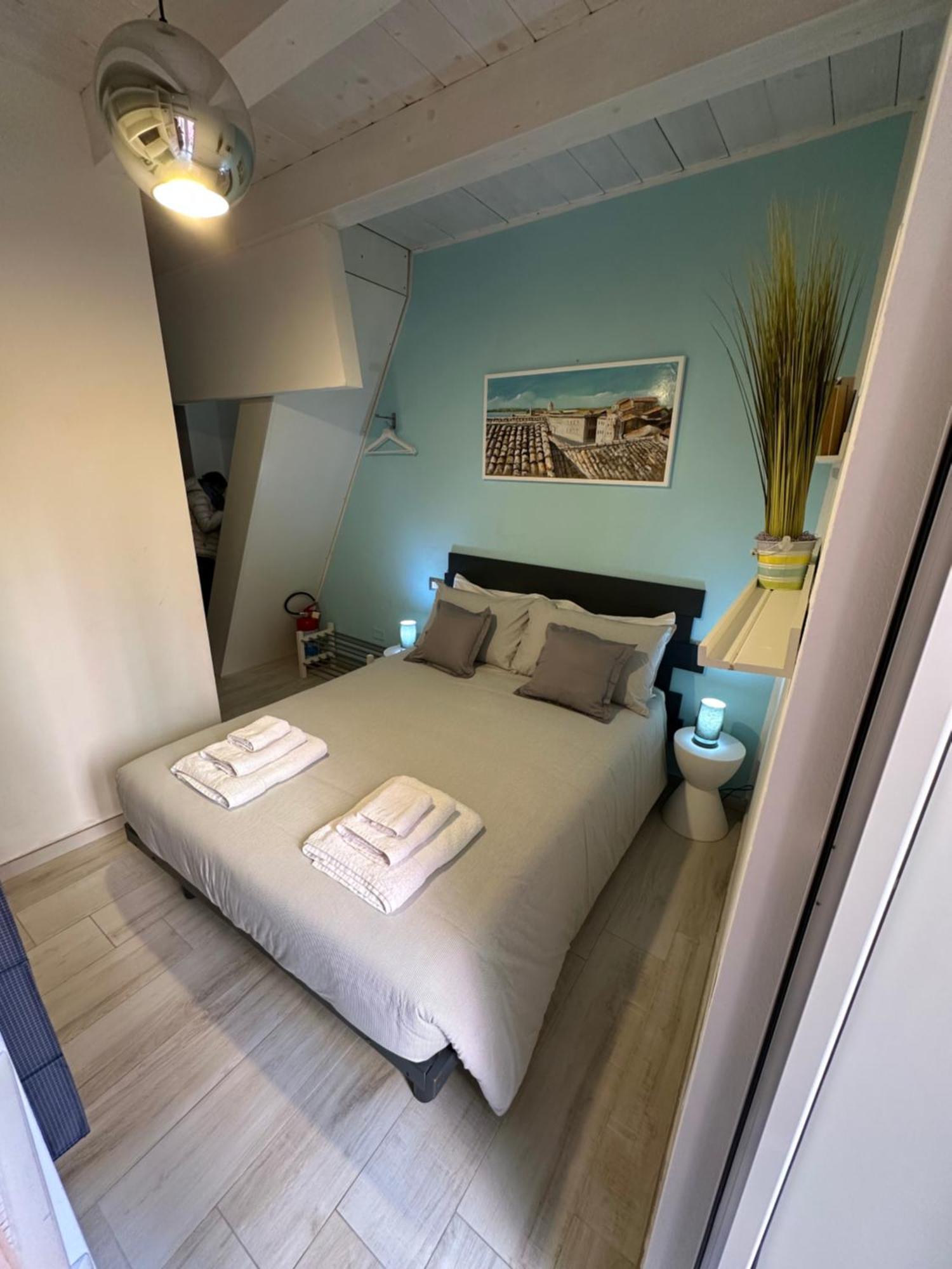 Suite Moen Ortigia Syracuse Bagian luar foto